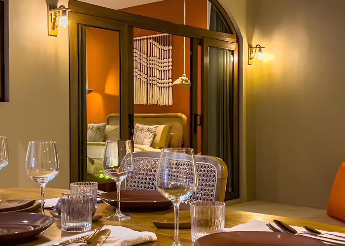 فيلة Taman R A J A - P U T R I Stunning 2br North