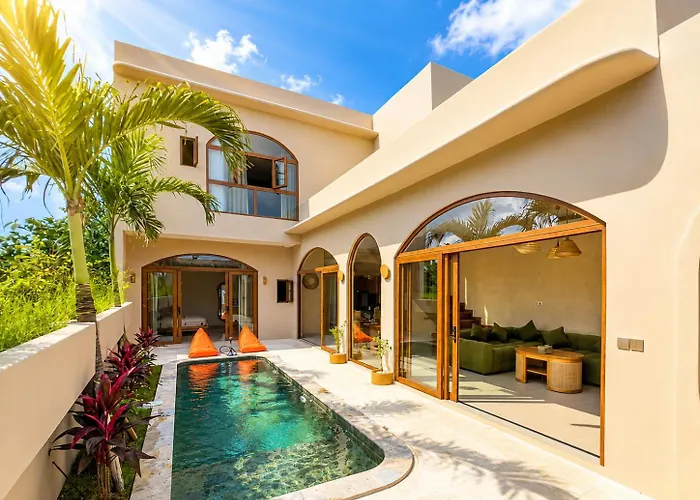 فيلة Taman R A J A - P U T R I Stunning 2br North
