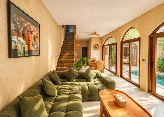 Taman R A J A - P U T R I Stunning 2br North